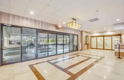 3731 N Country Club Drive Aventura FL 33180