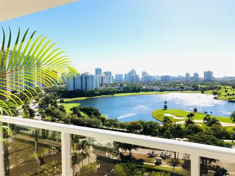 3731 N Country Club Drive Aventura FL 33180