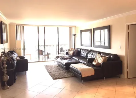 3731 N Country Club Drive Aventura FL 33180