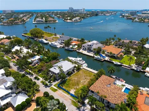 1776 SE 9th Street Fort Lauderdale FL 33316