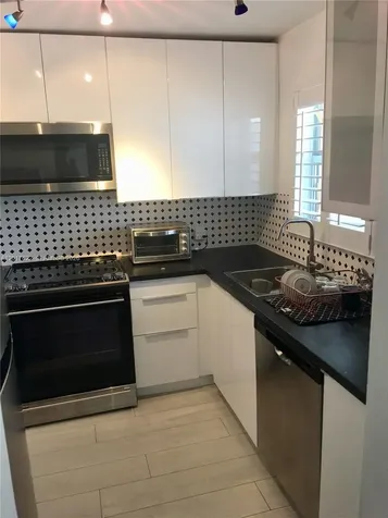 1610 Lenox Avenue Miami Beach FL 33139