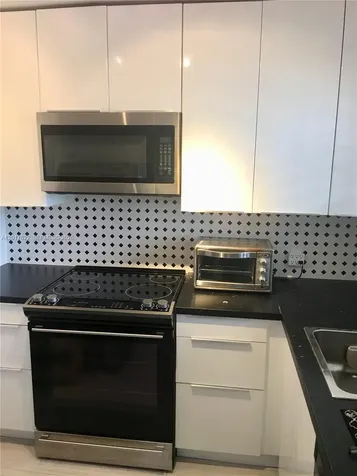 1610 Lenox Avenue Miami Beach FL 33139