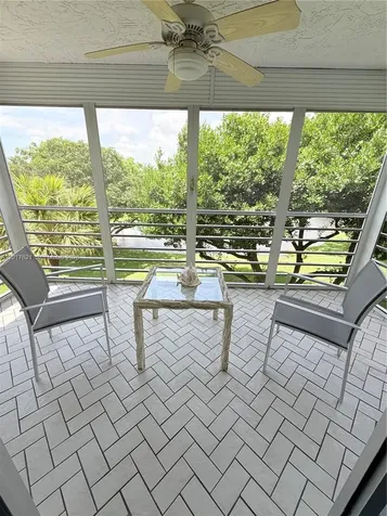 4020 W Palm Aire Drive Pompano Beach FL 33069