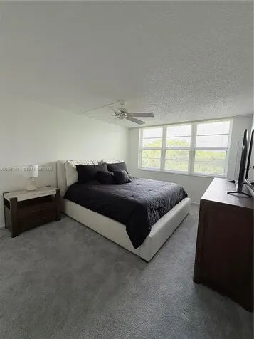 4020 W Palm Aire Drive Pompano Beach FL 33069