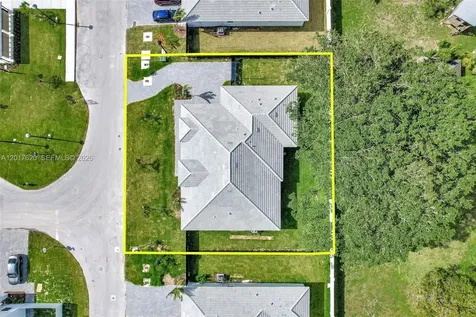 27232 SW 159th Path Miami FL 33031