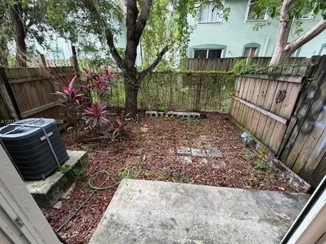 2953 SE 15th Terrace Homestead FL 33035