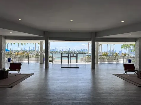 800 West Avenue Miami Beach FL 33139