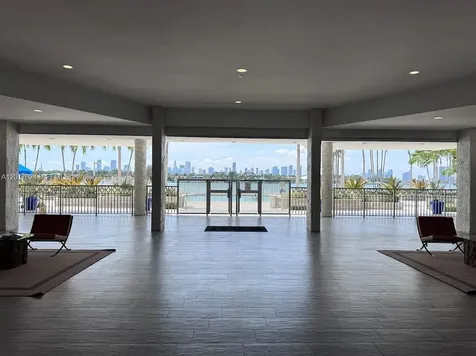 800 West Avenue Miami Beach FL 33139