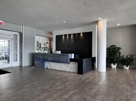 800 West Avenue Miami Beach FL 33139