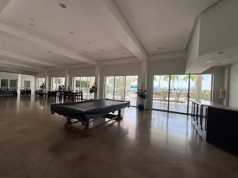 800 West Avenue Miami Beach FL 33139
