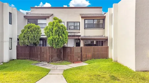 10296 NW 9th St Circle Miami FL 33172