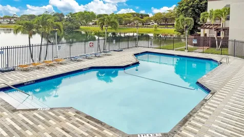 10296 NW 9th St Circle Miami FL 33172