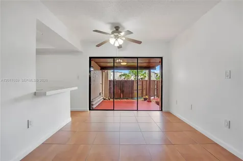 10296 NW 9th St Circle Miami FL 33172