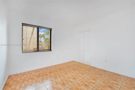 10296 NW 9th St Circle Miami FL 33172
