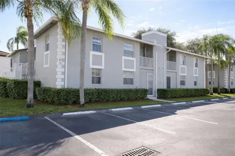 464 NE 210th Circle Terrace Miami FL 33179