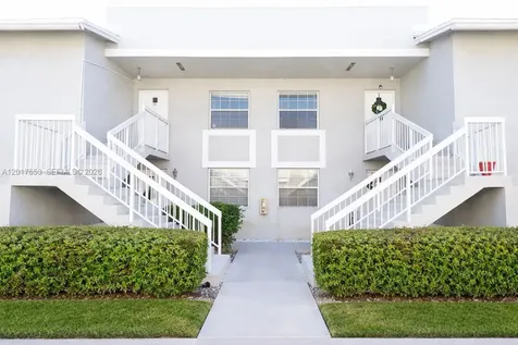 464 NE 210th Circle Terrace Miami FL 33179