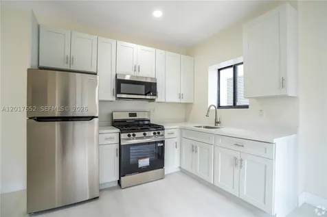 433 SW 6th Street Miami FL 33130