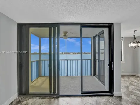 105 Lake Emerald Drive Oakland Park FL 33309