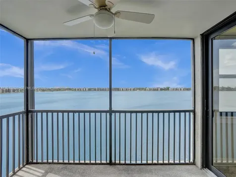 105 Lake Emerald Drive Oakland Park FL 33309