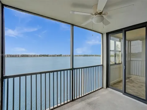 105 Lake Emerald Drive Oakland Park FL 33309