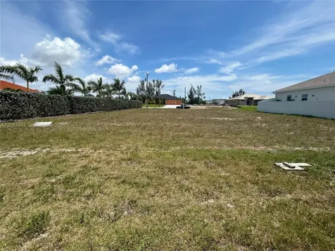 3217 NW 21st Street Cape Coral FL 33993
