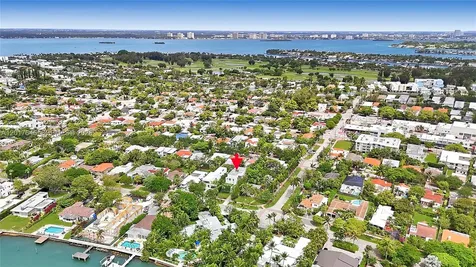1311 Bay Drive Miami Beach FL 33141