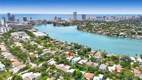 1311 Bay Drive Miami Beach FL 33141