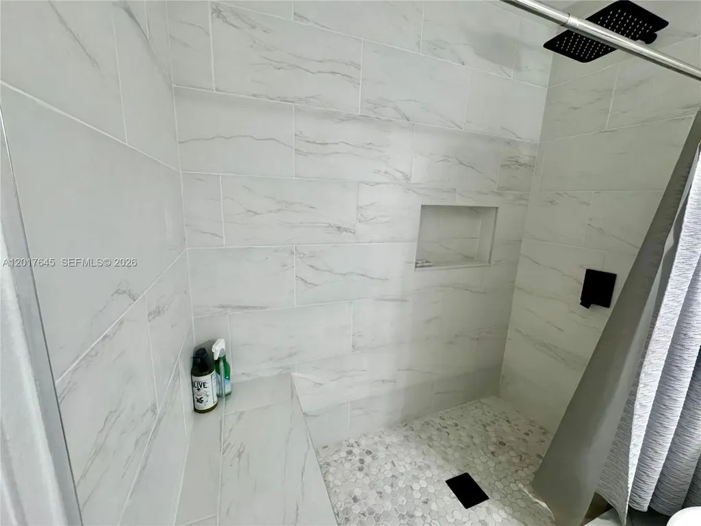 3010 N 73rd Avenue Hollywood FL 33024