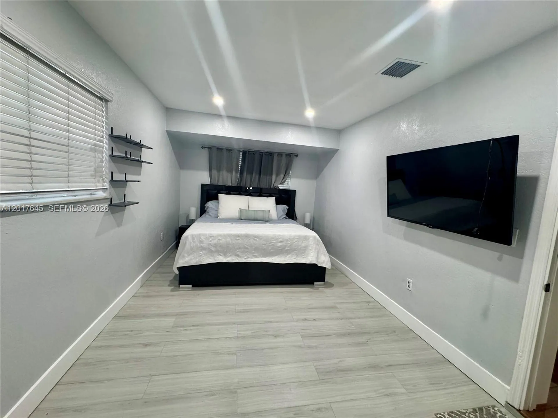 3010 N 73rd Avenue Hollywood FL 33024