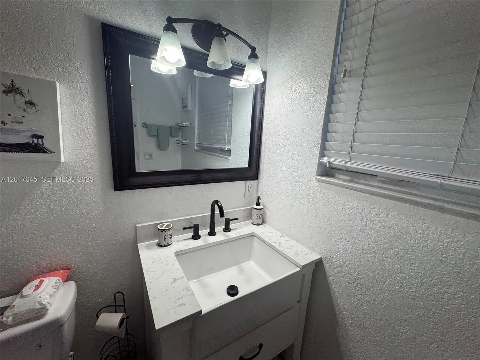 3010 N 73rd Avenue Hollywood FL 33024