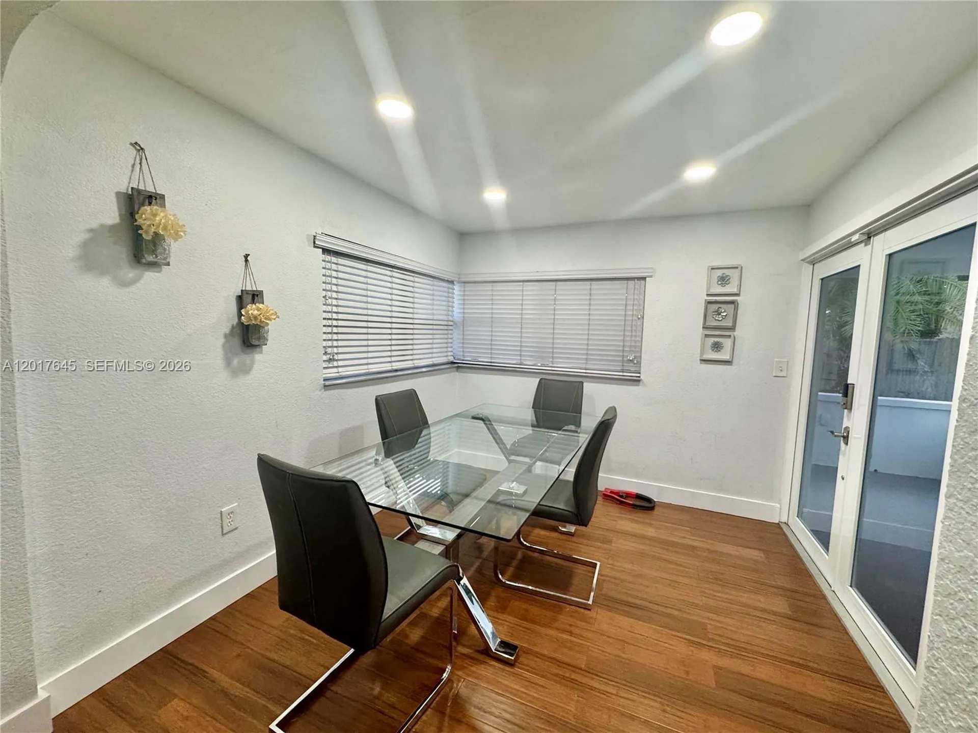 3010 N 73rd Avenue Hollywood FL 33024