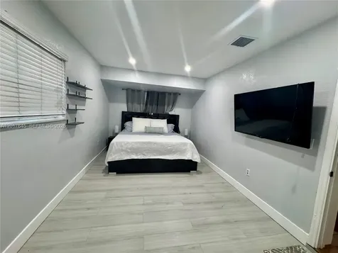 3010 N 73rd Avenue Hollywood FL 33024