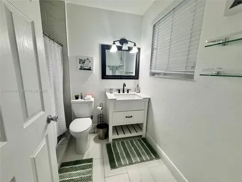 3010 N 73rd Avenue Hollywood FL 33024