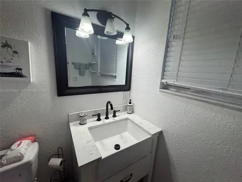 3010 N 73rd Avenue Hollywood FL 33024
