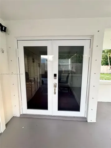3010 N 73rd Avenue Hollywood FL 33024
