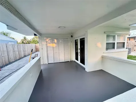 3010 N 73rd Avenue Hollywood FL 33024