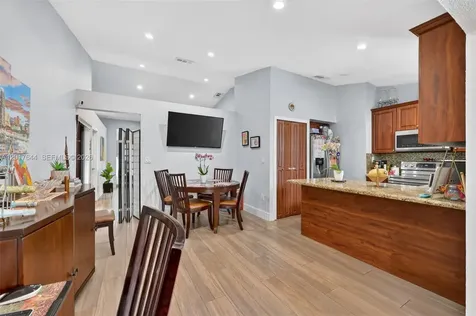 15613 SW 63rd Terrace Miami FL 33193