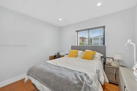 15613 SW 63rd Terrace Miami FL 33193