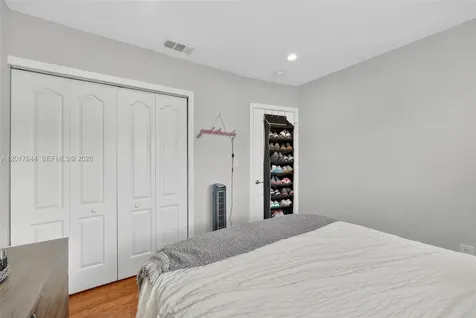 15613 SW 63rd Terrace Miami FL 33193