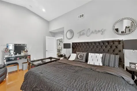 15613 SW 63rd Terrace Miami FL 33193