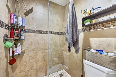 15613 SW 63rd Terrace Miami FL 33193
