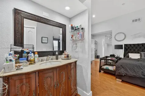 15613 SW 63rd Terrace Miami FL 33193