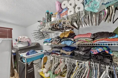 15613 SW 63rd Terrace Miami FL 33193