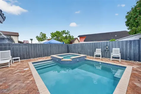 15613 SW 63rd Terrace Miami FL 33193