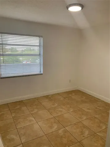 1221 SW 122nd Avenue Miami FL 33184