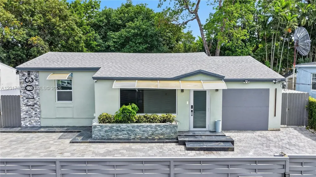 1130 NW 57th Street Miami FL 33127