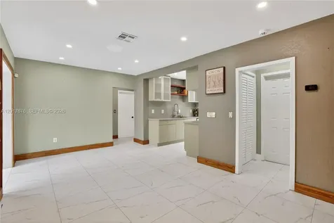 1130 NW 57th Street Miami FL 33127