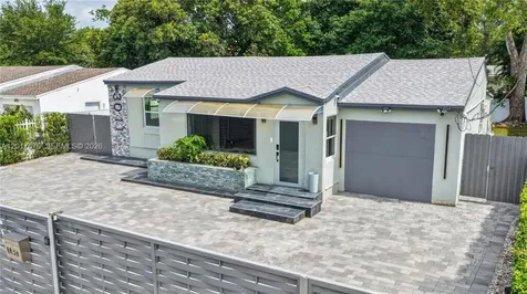 1130 NW 57th Street Miami FL 33127