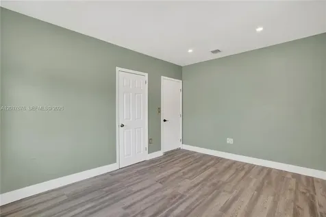 1130 NW 57th Street Miami FL 33127