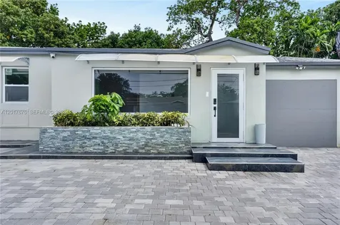 1130 NW 57th Street Miami FL 33127
